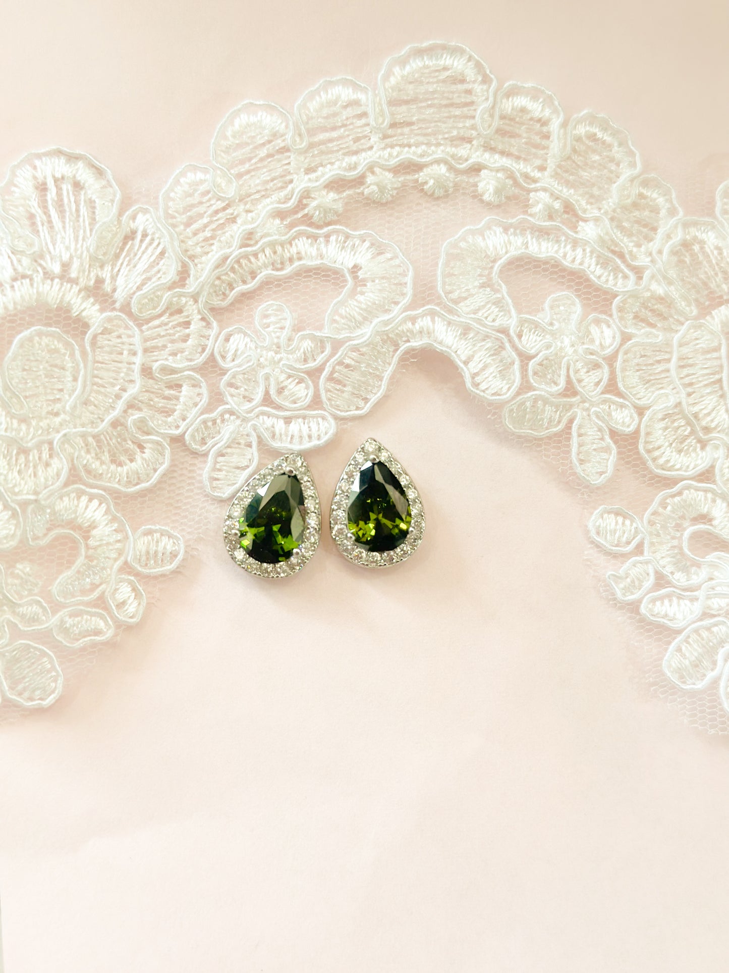 Aretes Cortos Zirconia