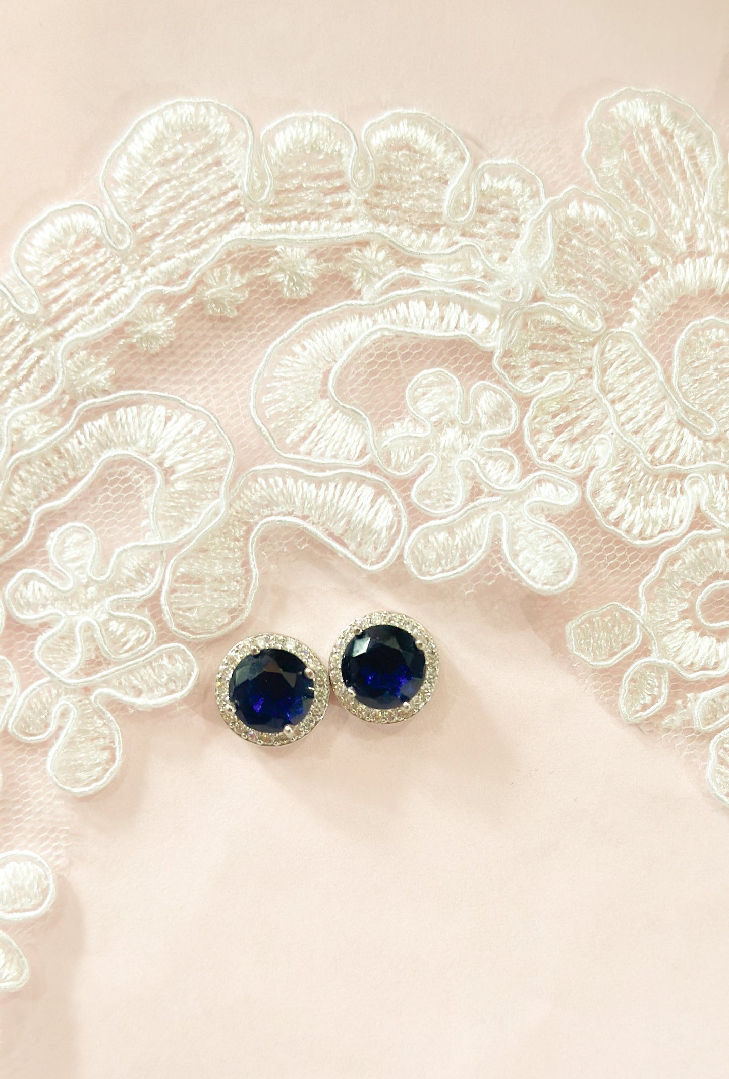 Aretes chicos zirconias