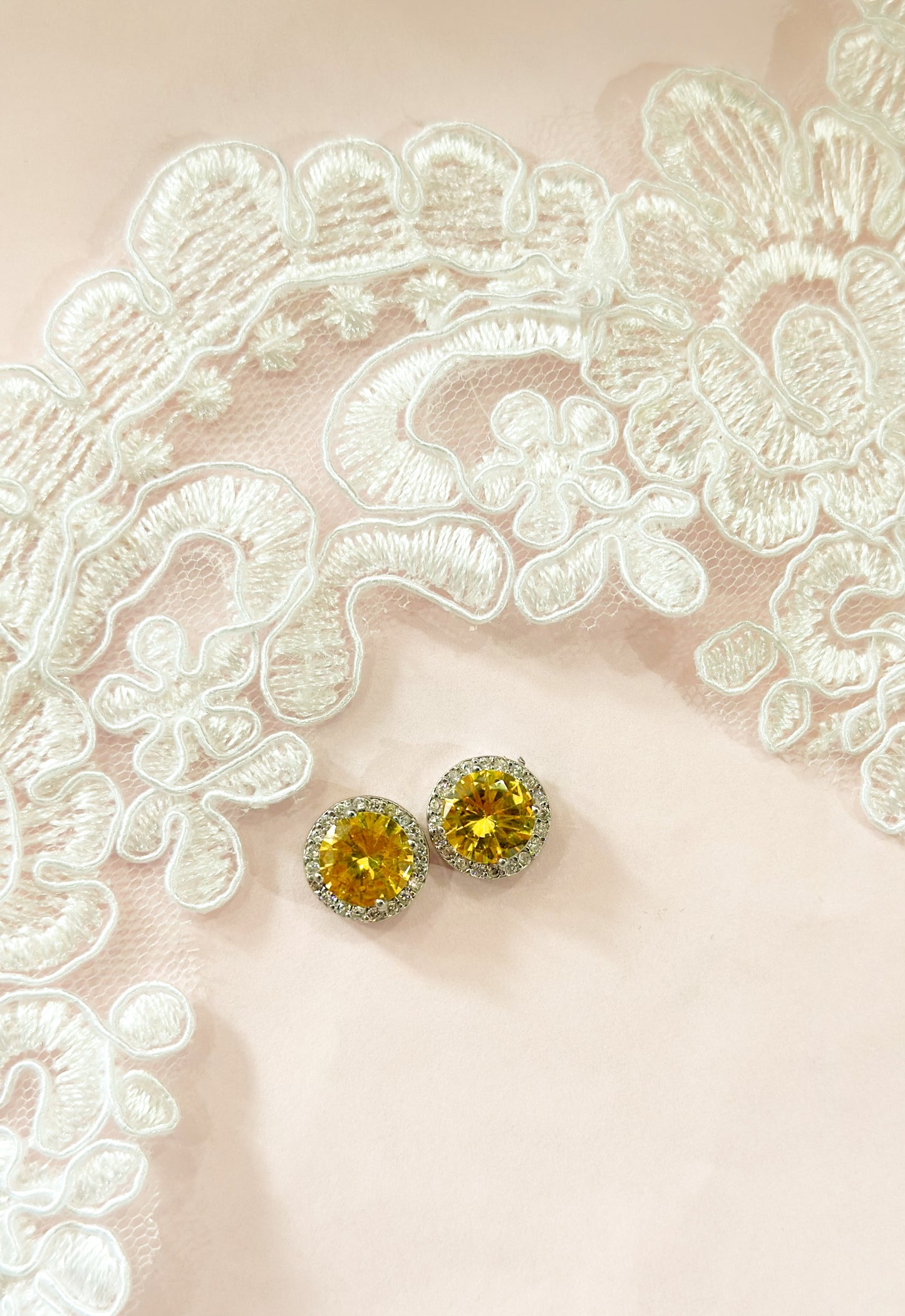 Aretes chicos zirconias