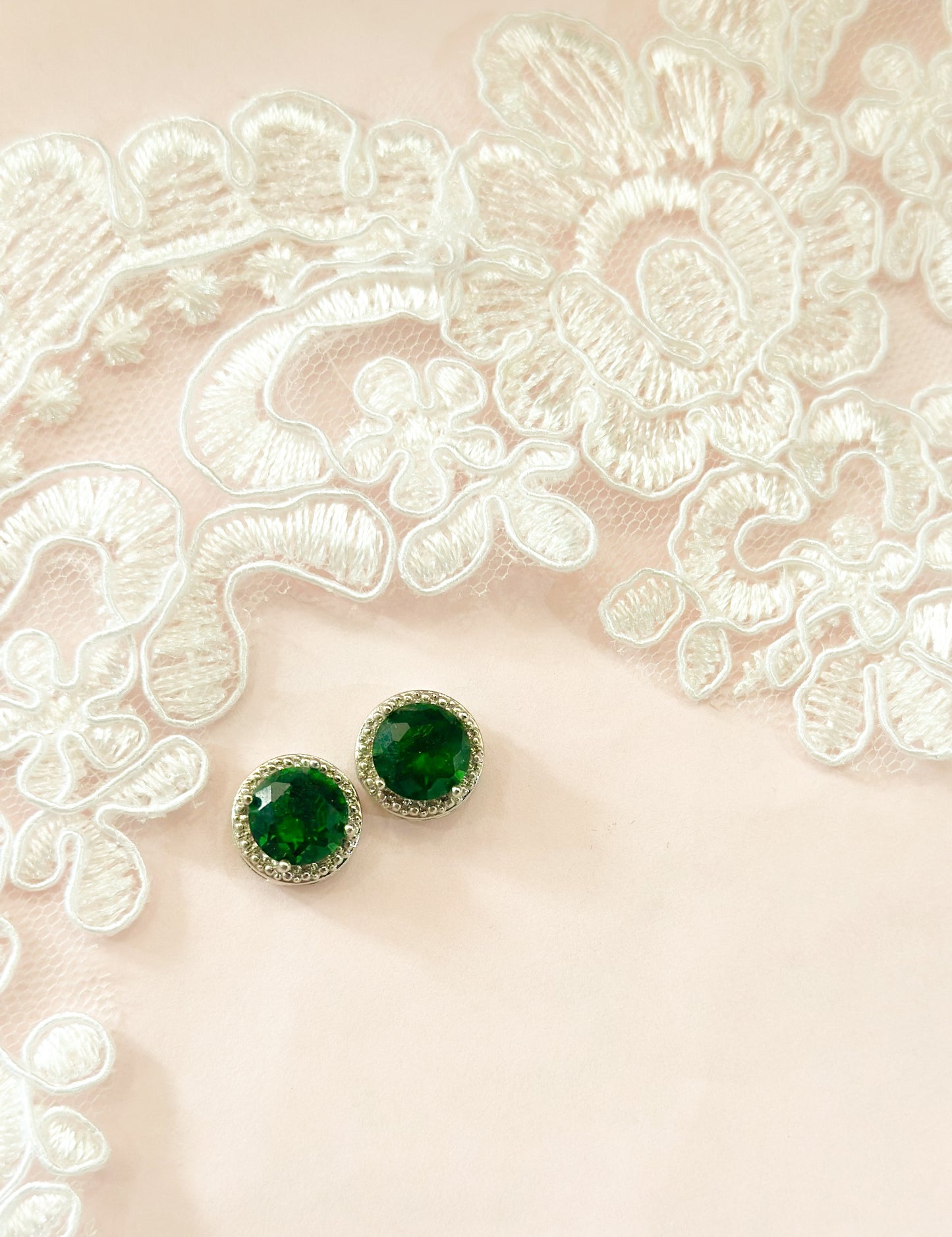 Aretes chicos zirconias