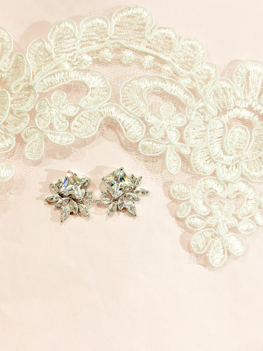 Aretes cortos zirconias