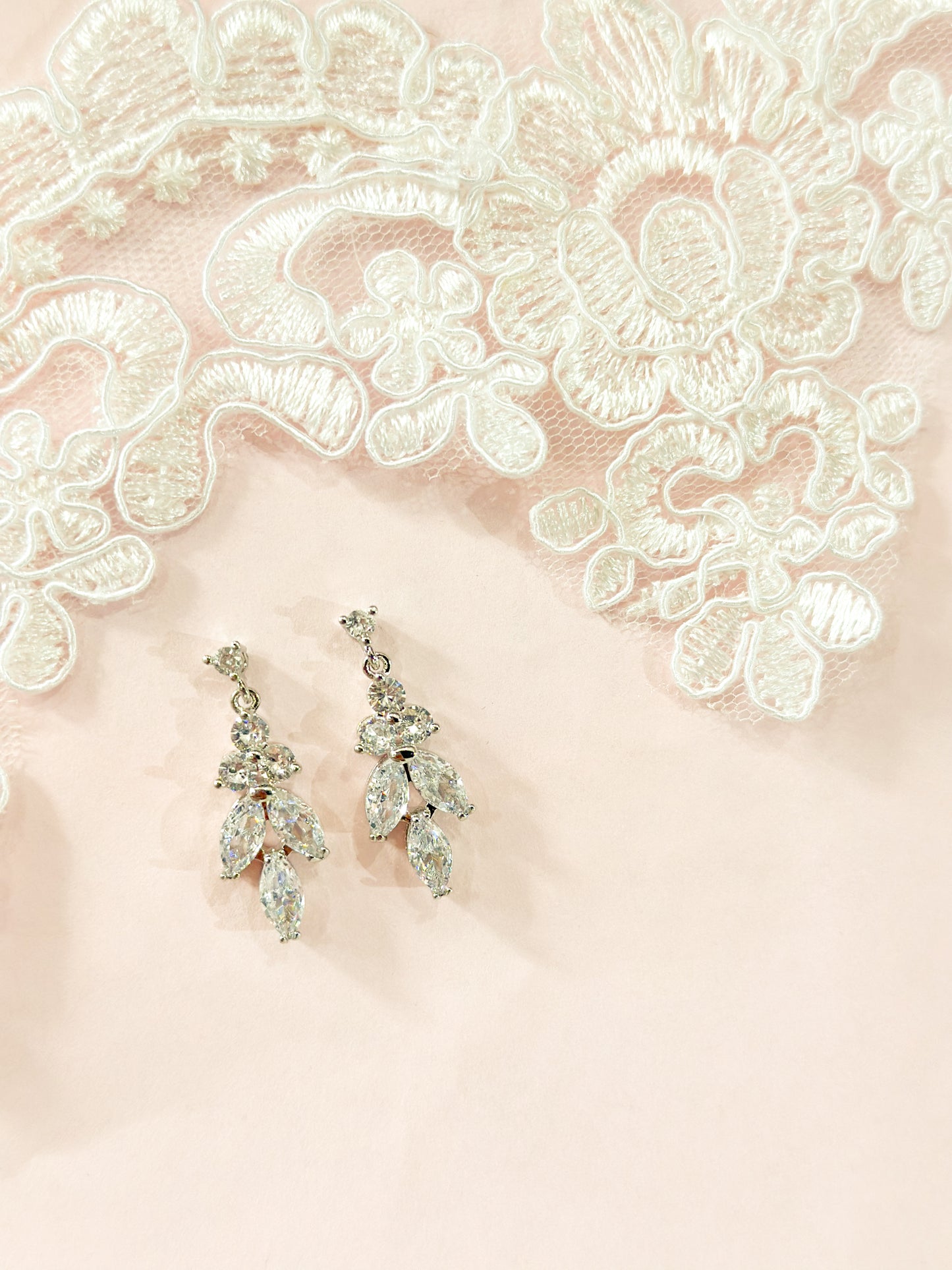 Aretes medianos de zirconia