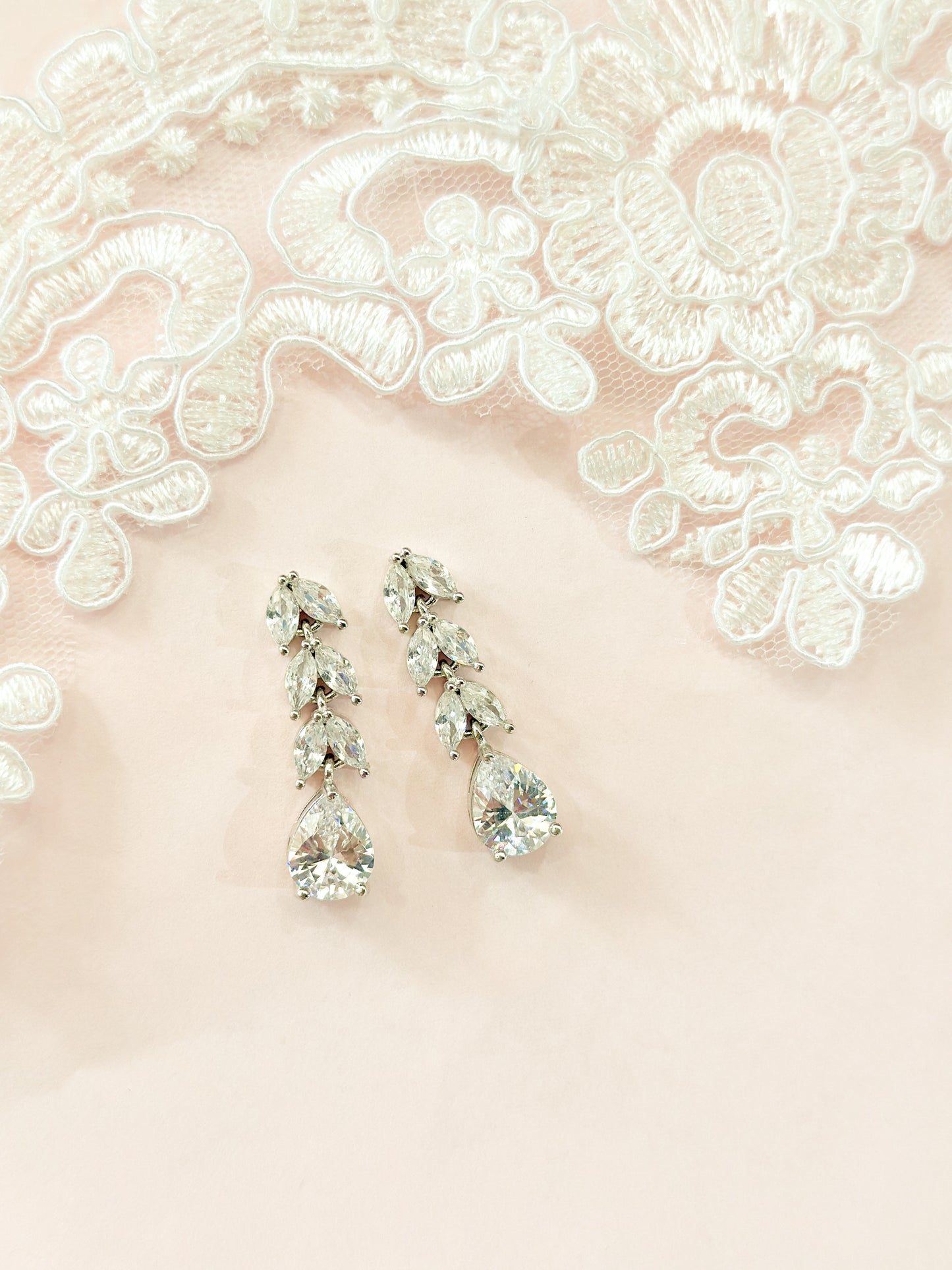 Aretes medianos de zirconia