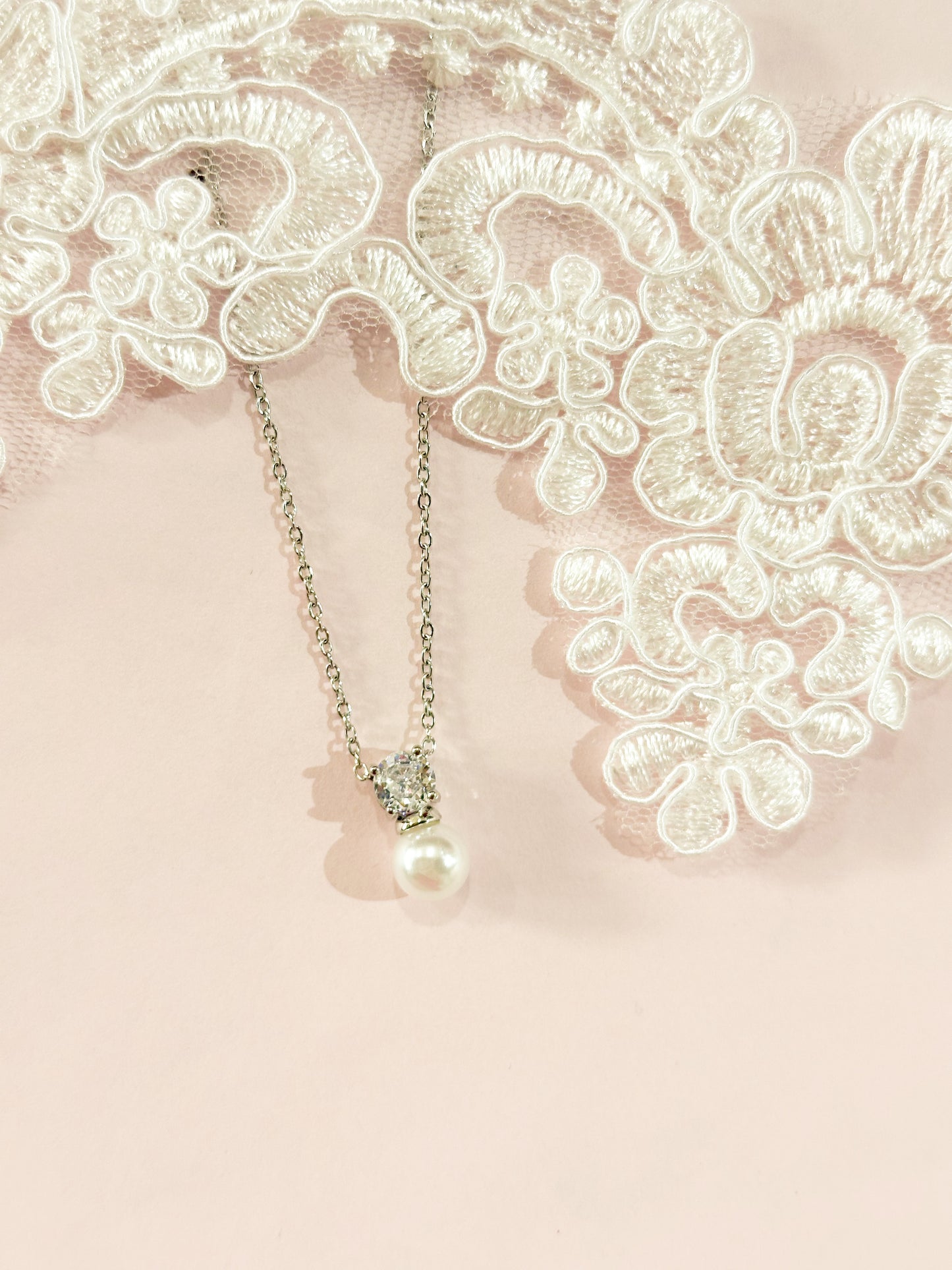 Gargantilla perla y zirconia