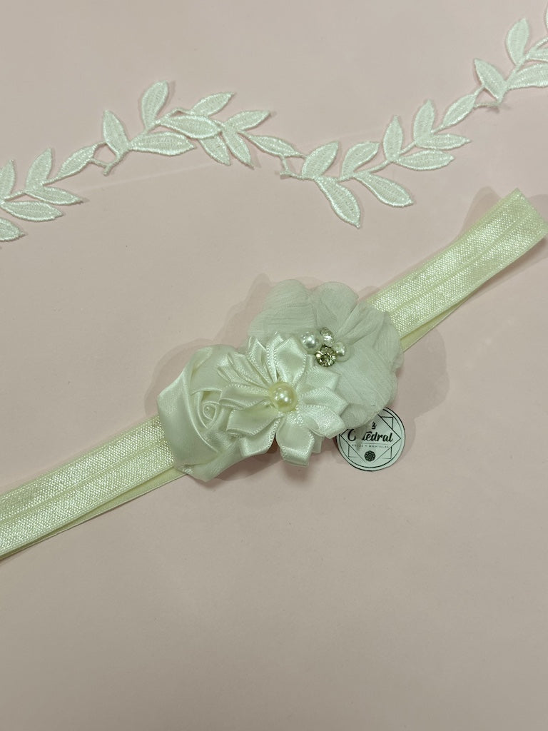 Liga de novia ivory con flores