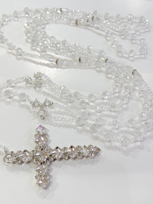 Lazo religioso plateado