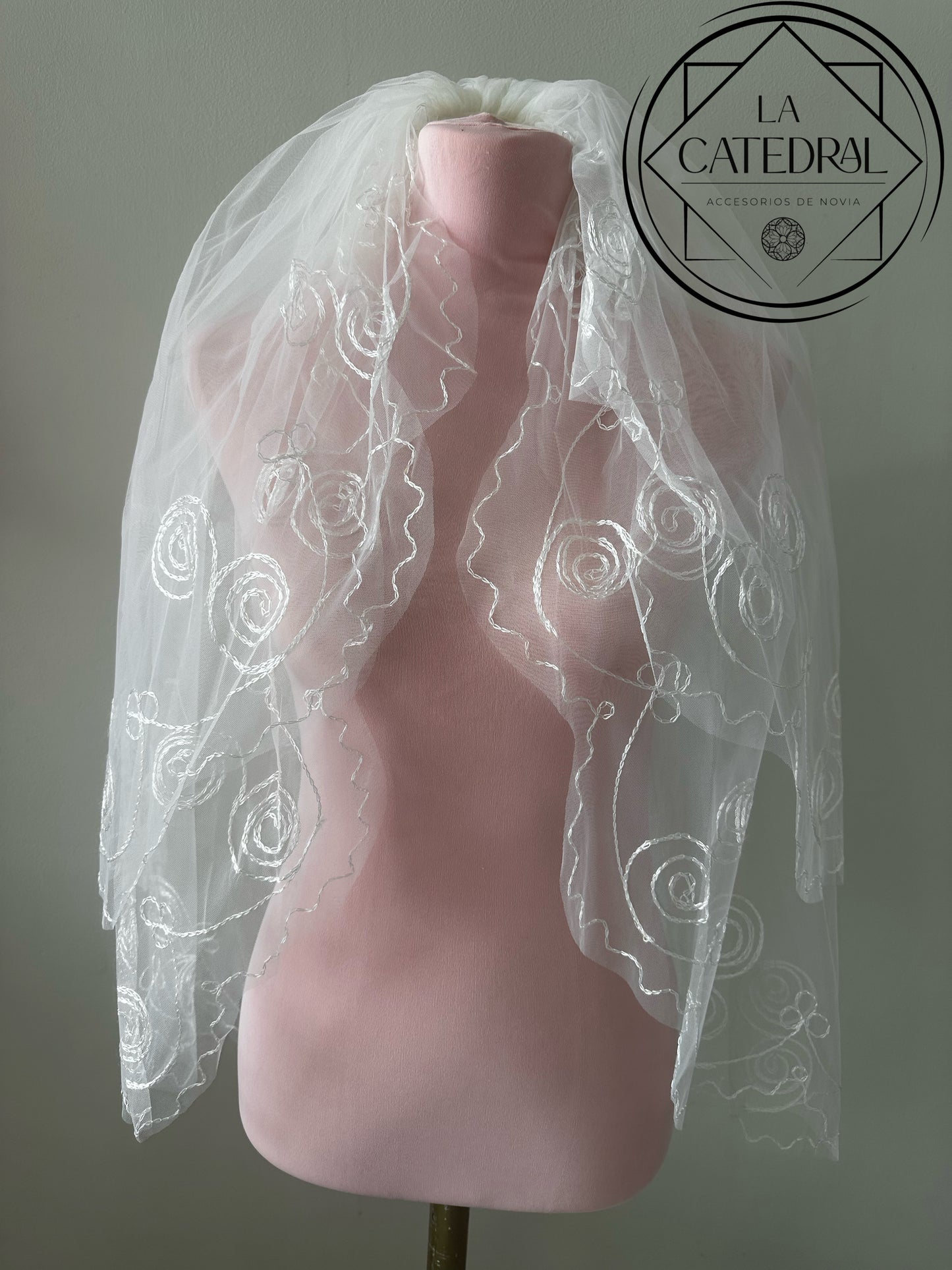 Lia - Velo Corto Doble Capa