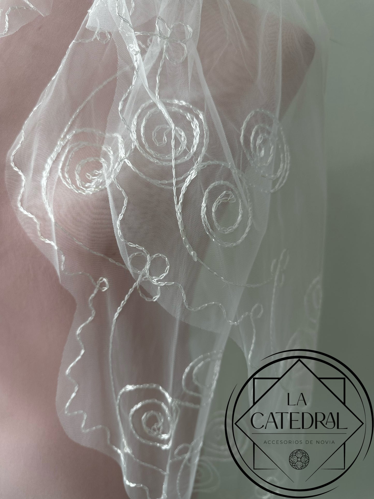 Lia - Velo Corto Doble Capa