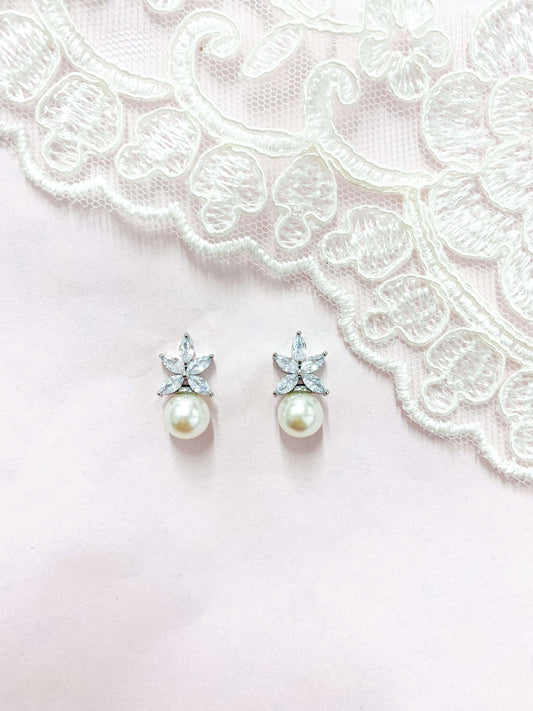Aretes Cortos Zirconia
