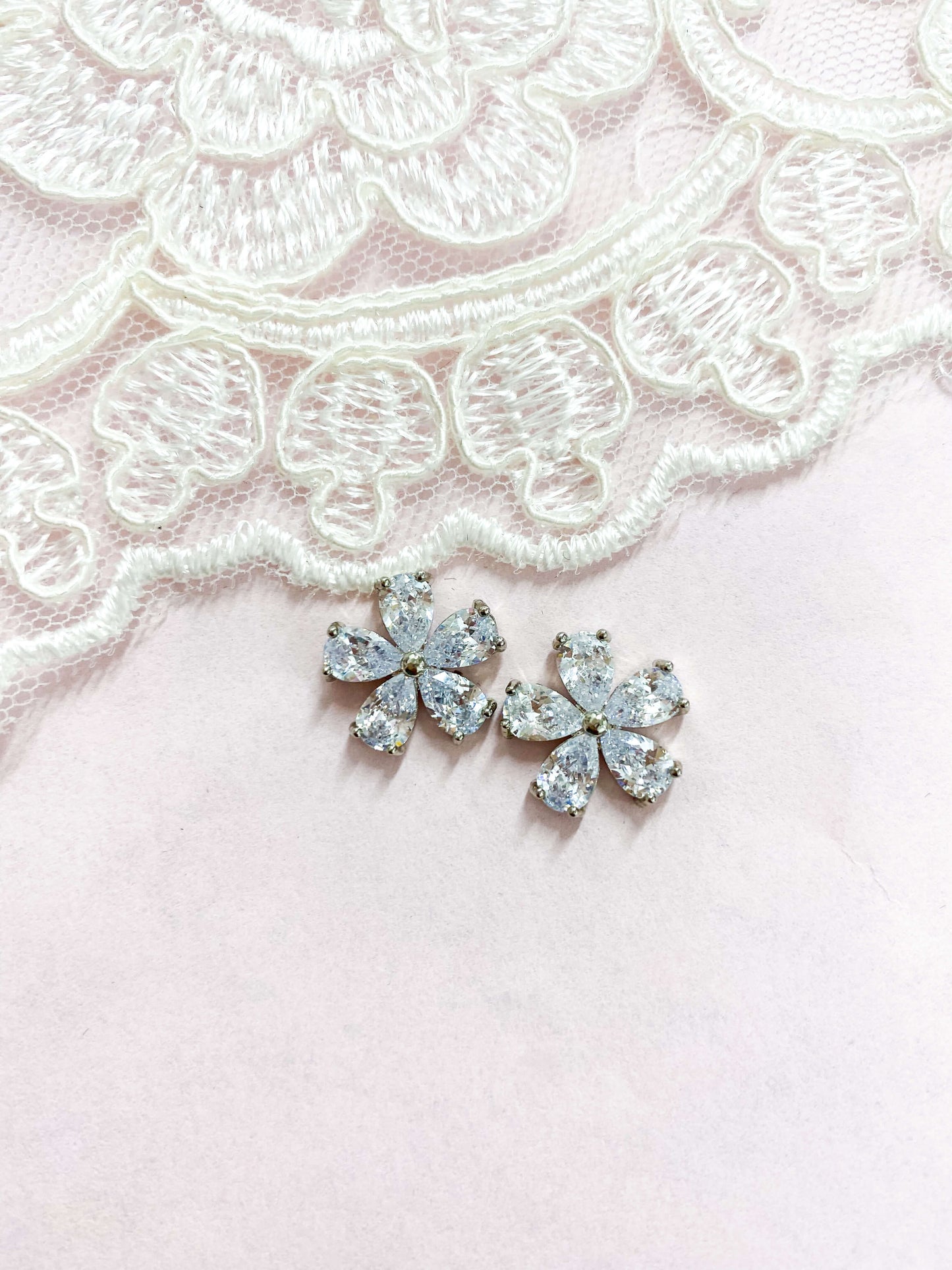 Aretes Cortos Zirconia