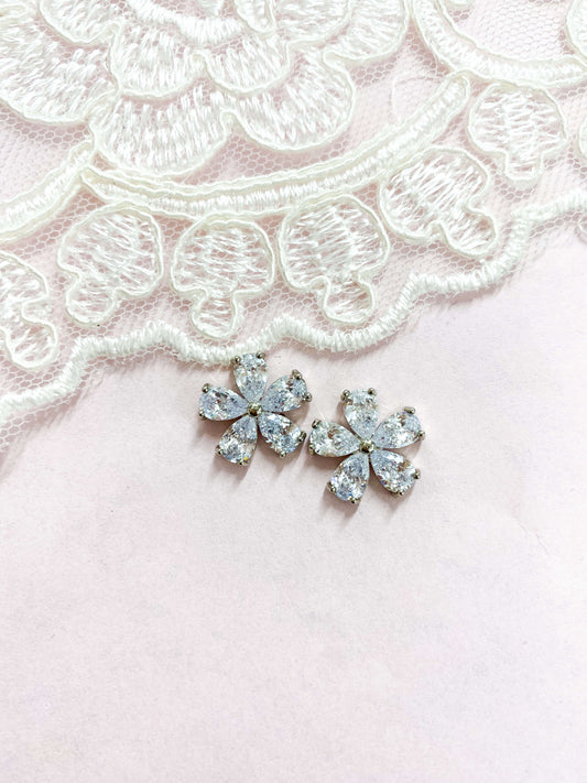 Aretes Cortos Zirconia