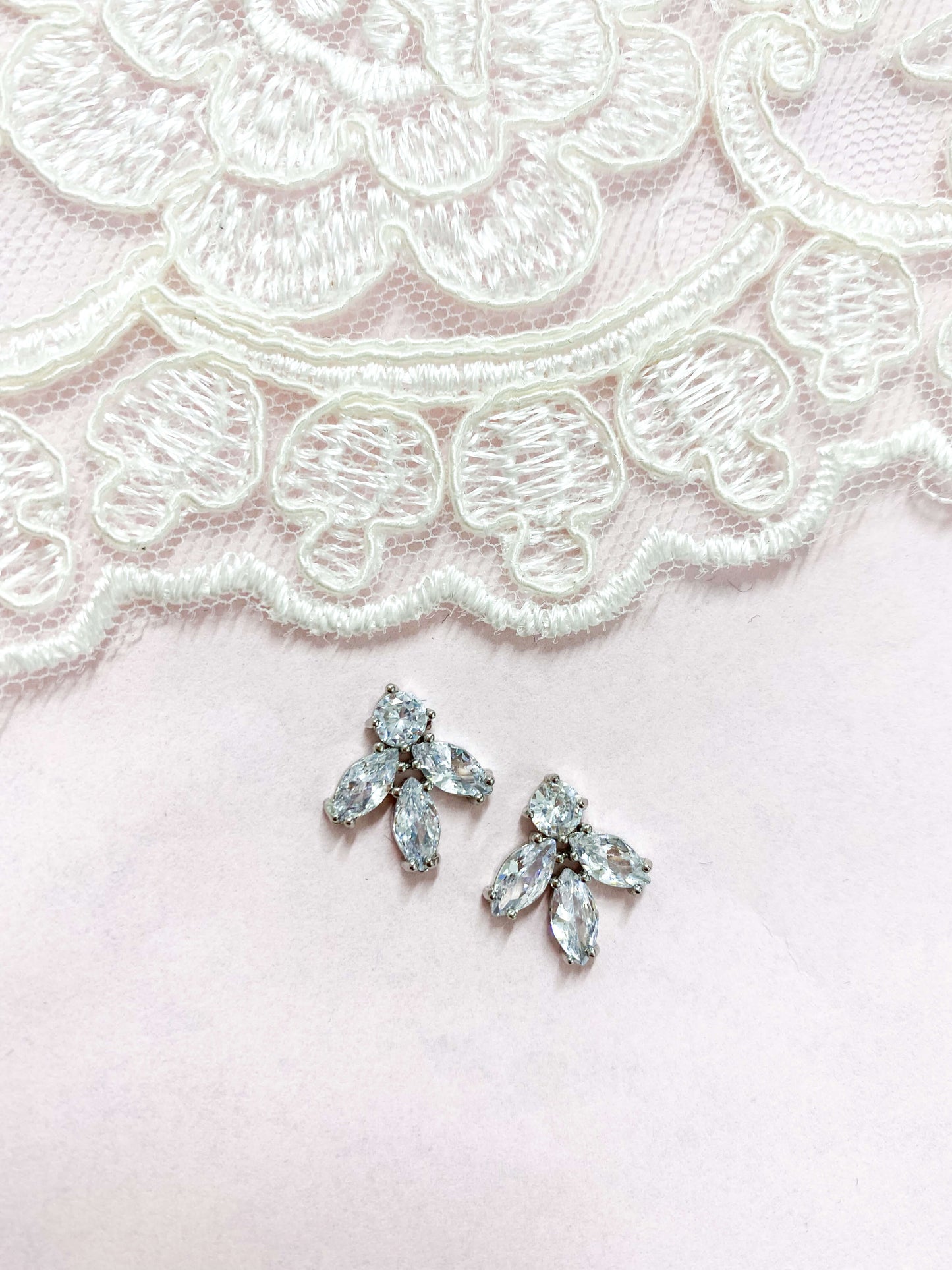 Aretes Cortos Zirconia