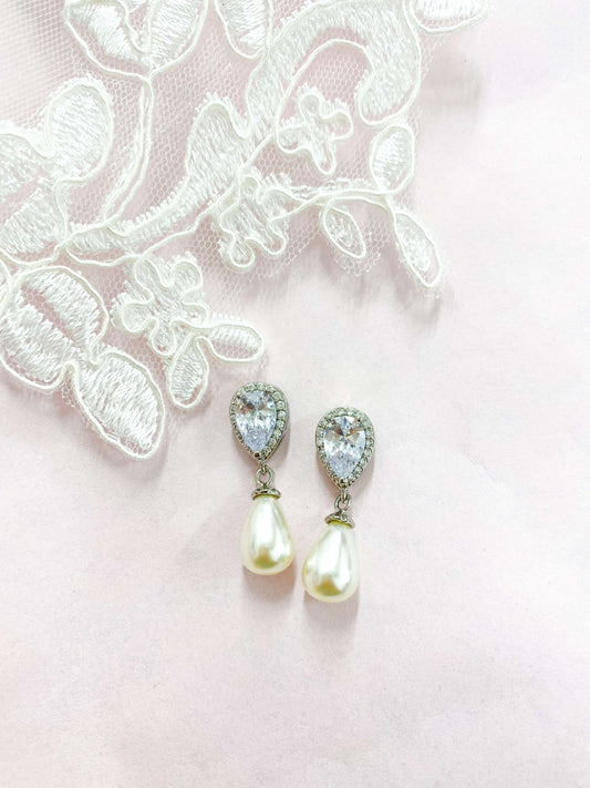Aretes Medianos Zirconia