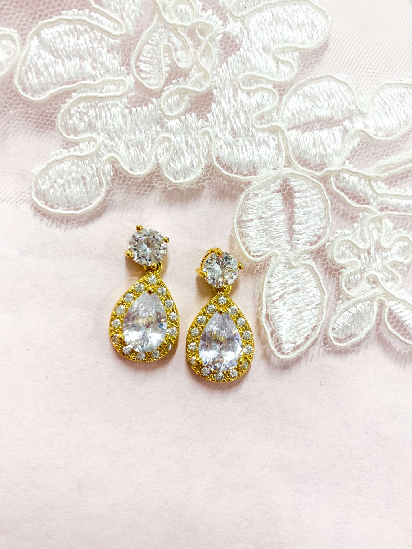 Medium Zirconia Earrings