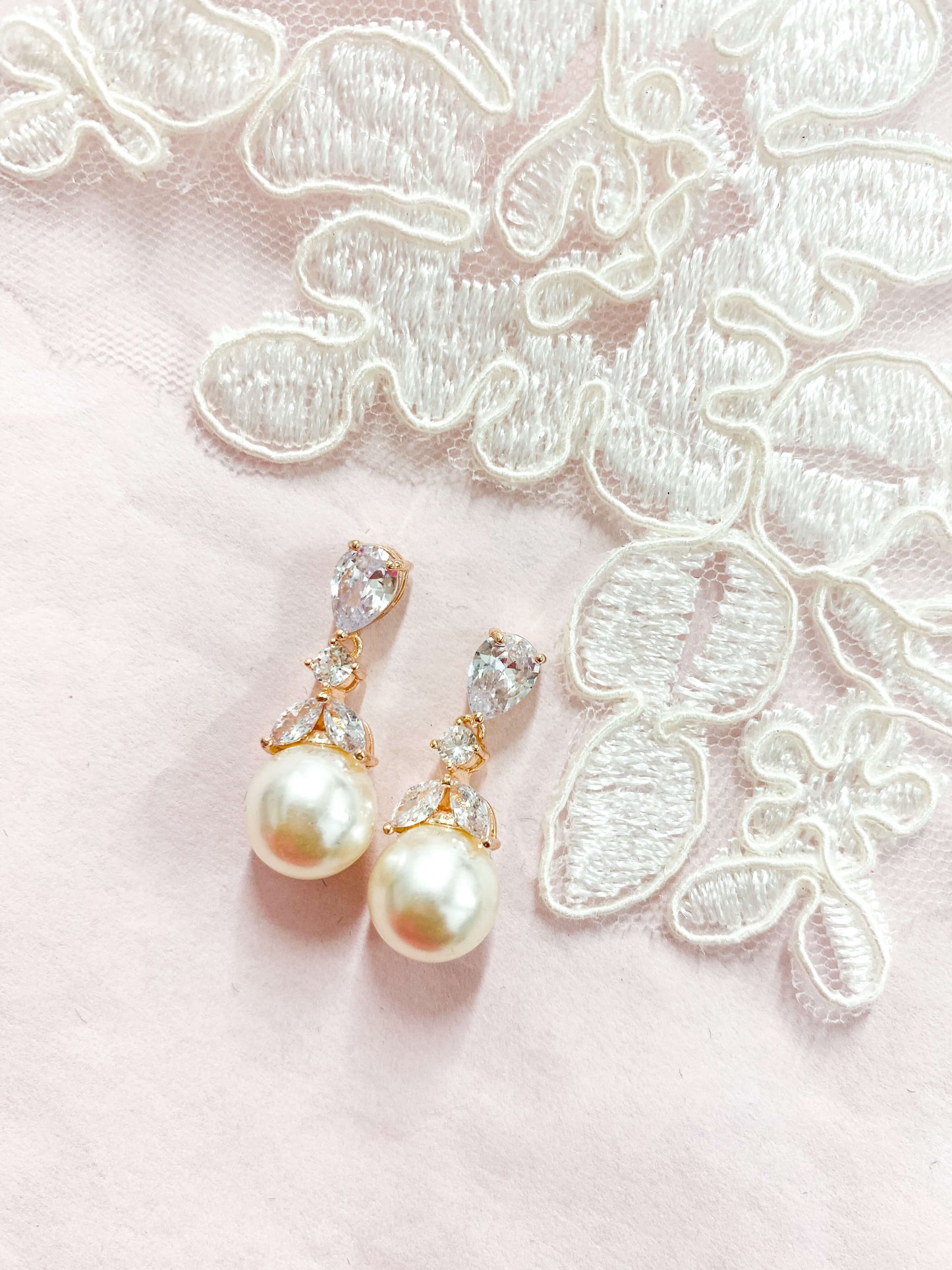 Medium Zirconia Earrings