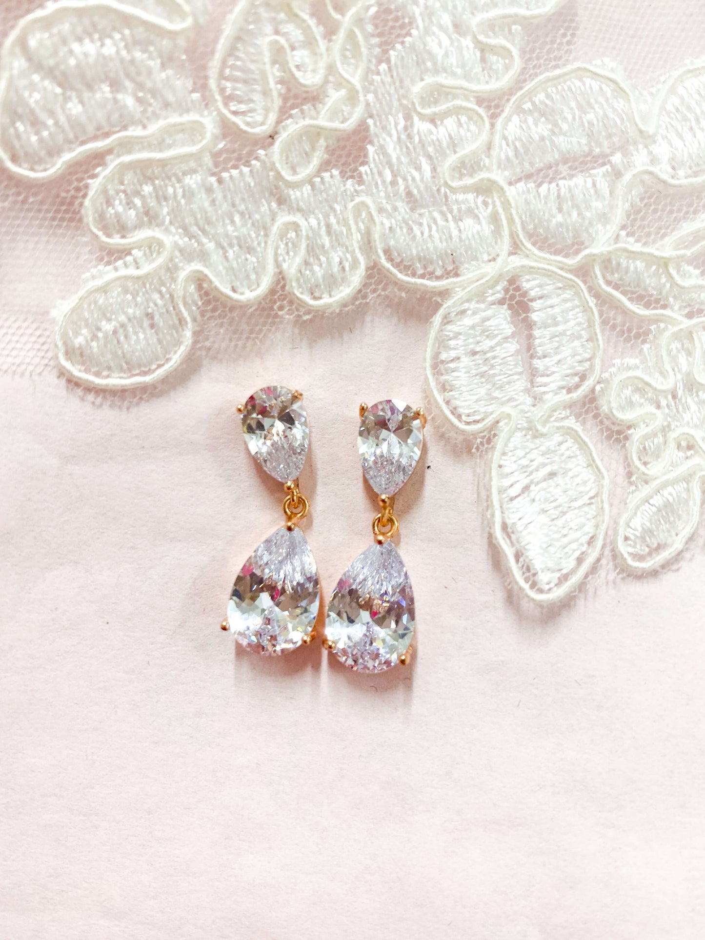 Medium Zirconia Earrings