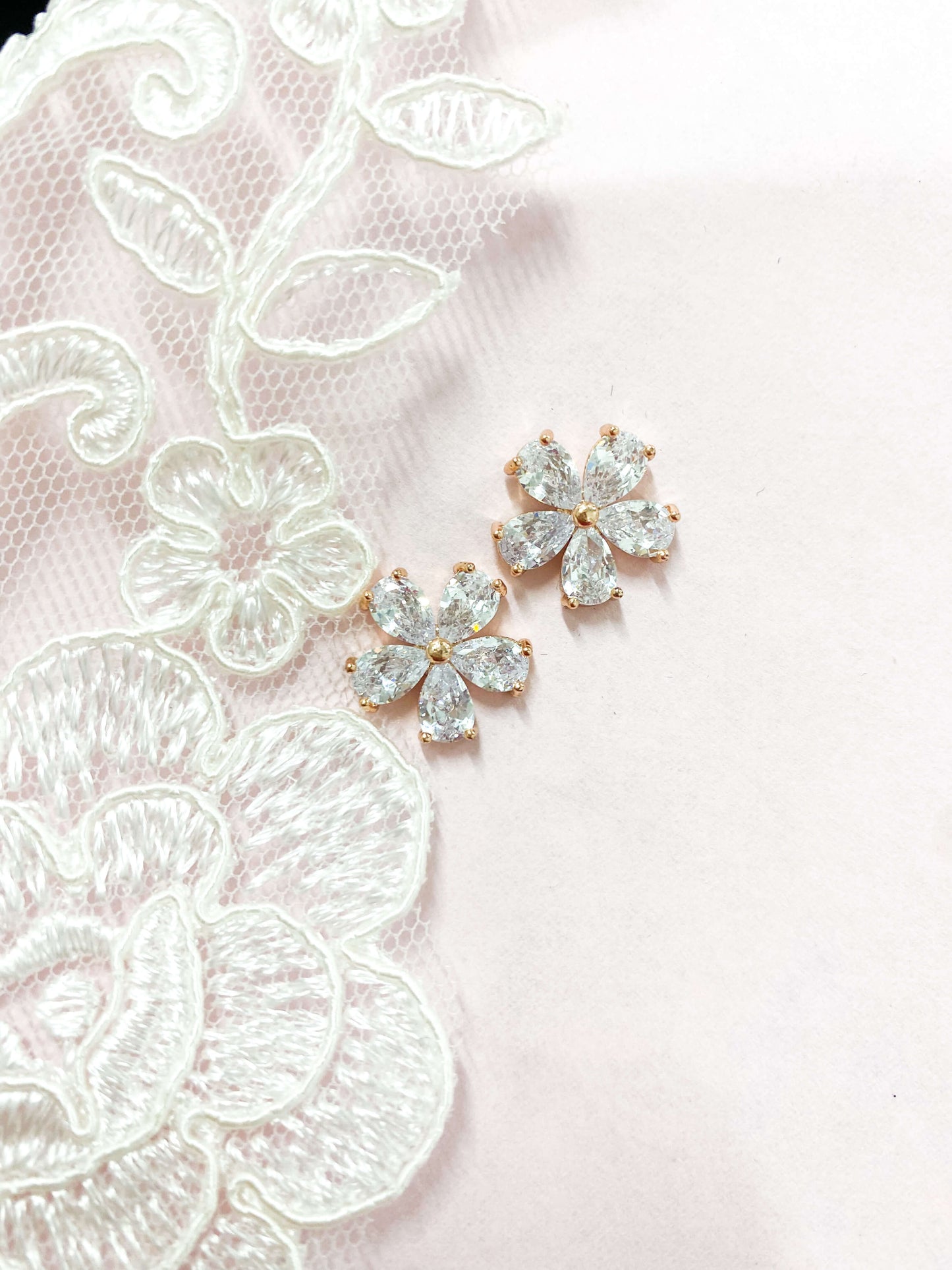 Aretes Cortos Zirconia