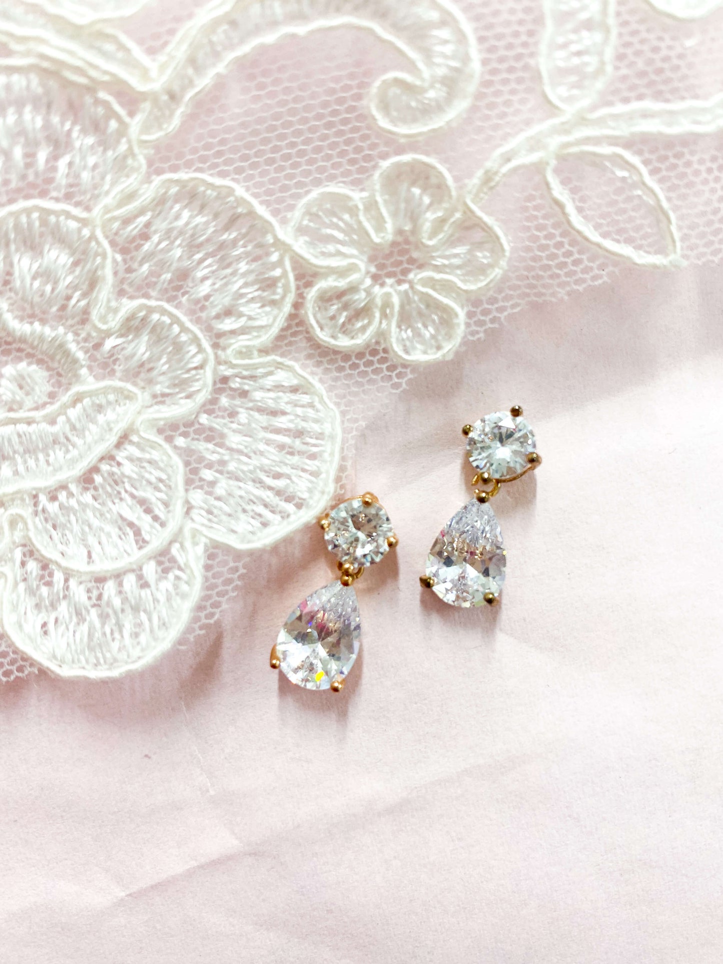 Short Zirconia Earrings