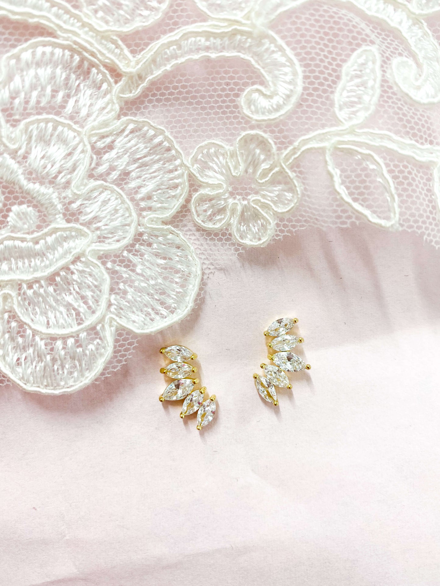 Short Zirconia Earrings