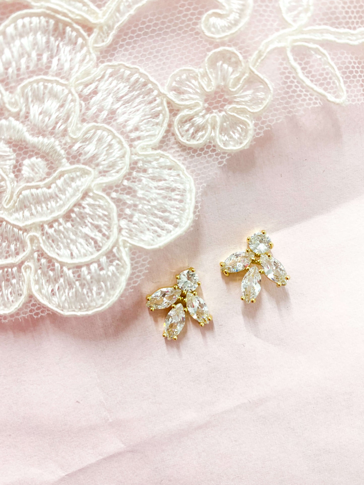 Aretes Cortos Zirconia