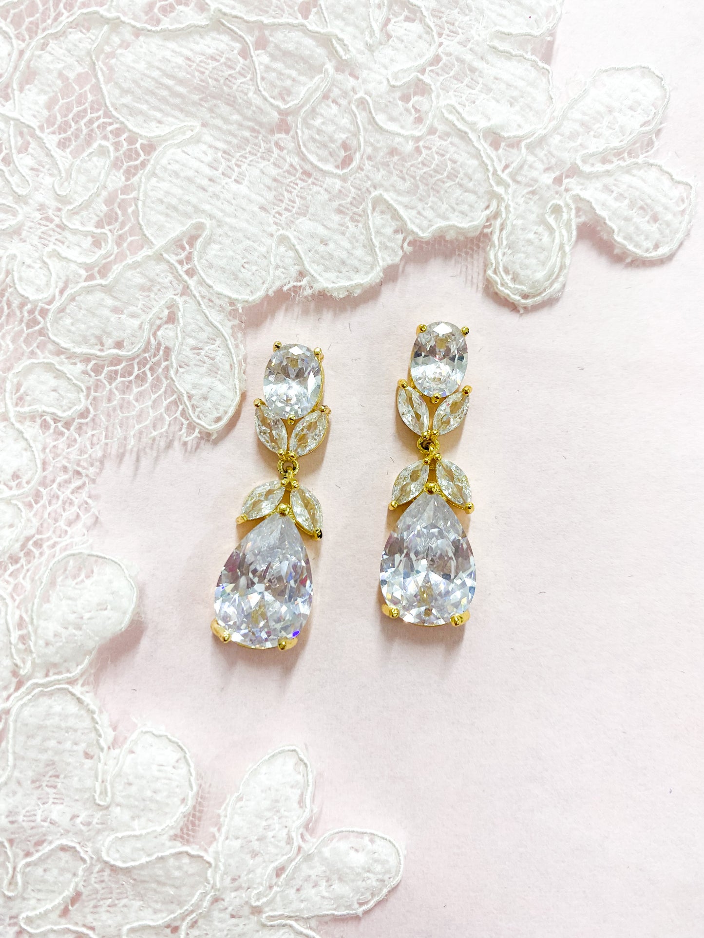 Set hojas y gota dorado