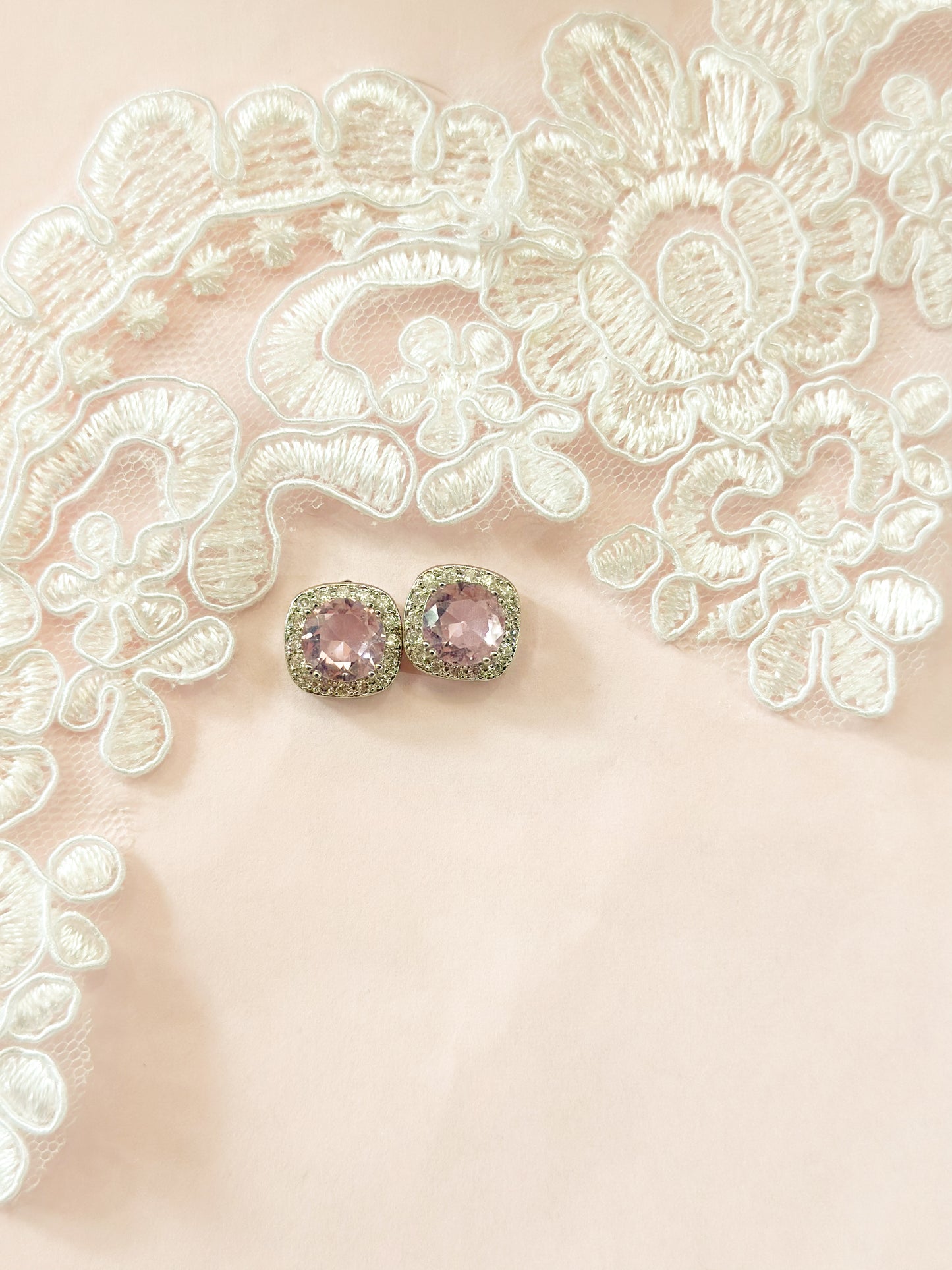 Aretes cortos zirconias