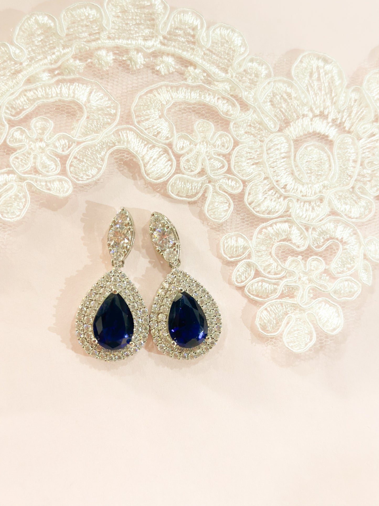 Aretes largos ziconias