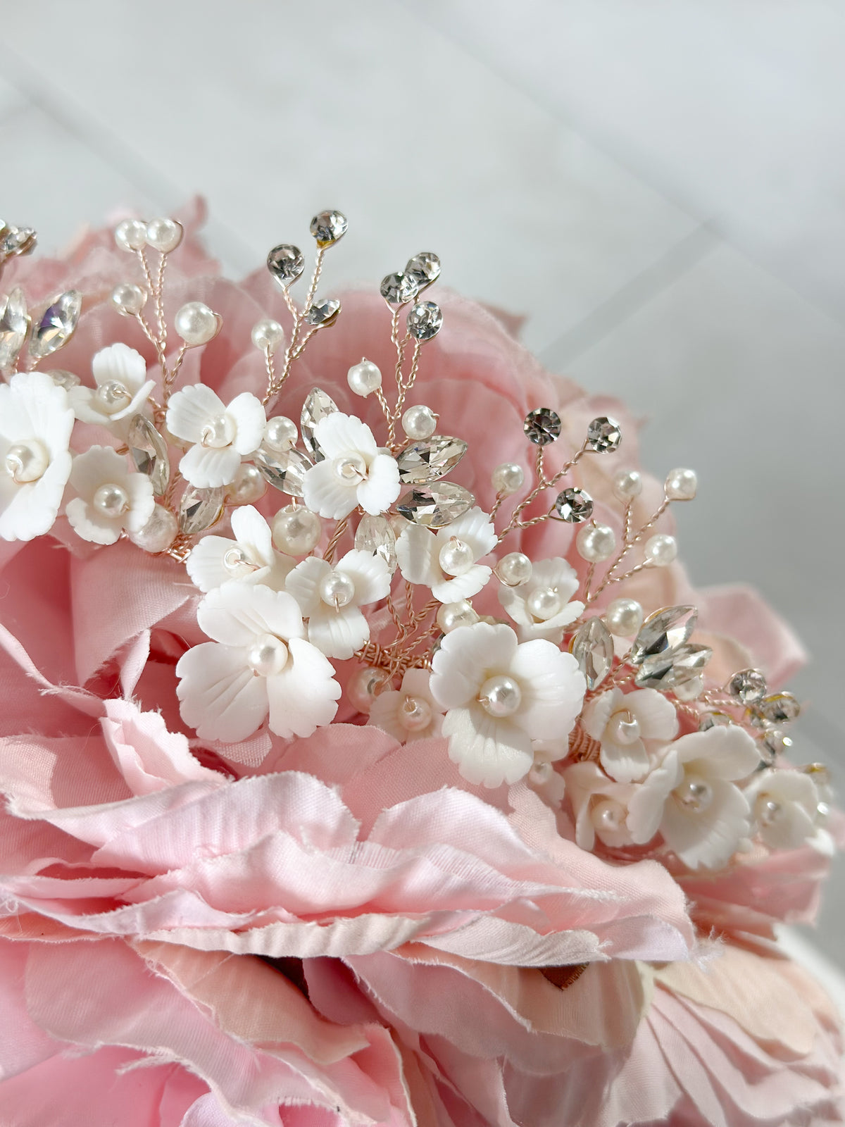 Tiara Hisoka Rosegold
