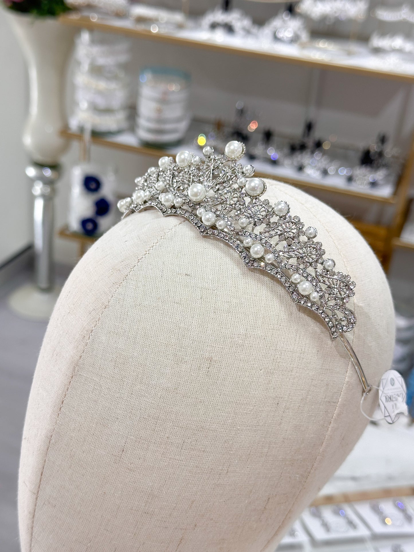 Tiara Clarion