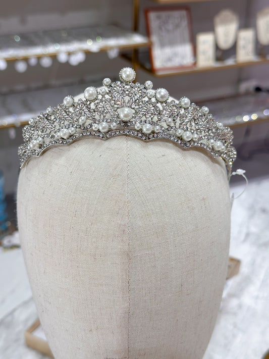 Tiara Clarion