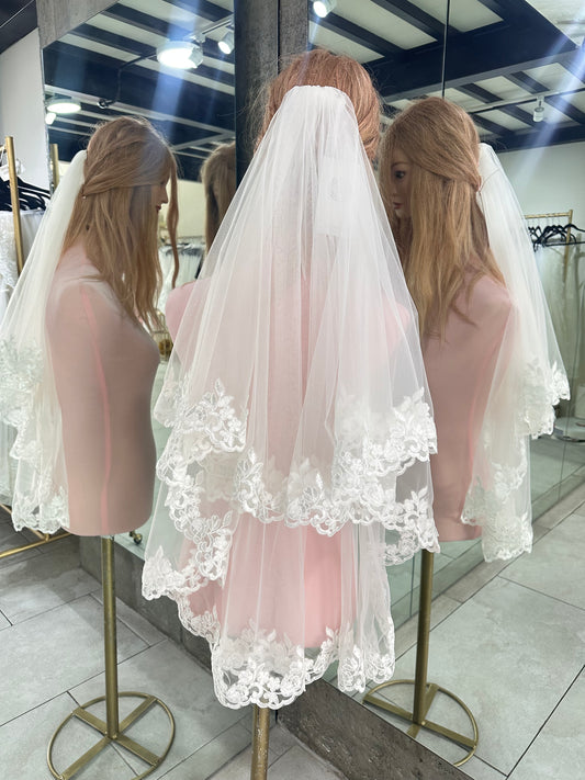Lois - Short Double Layer Veil