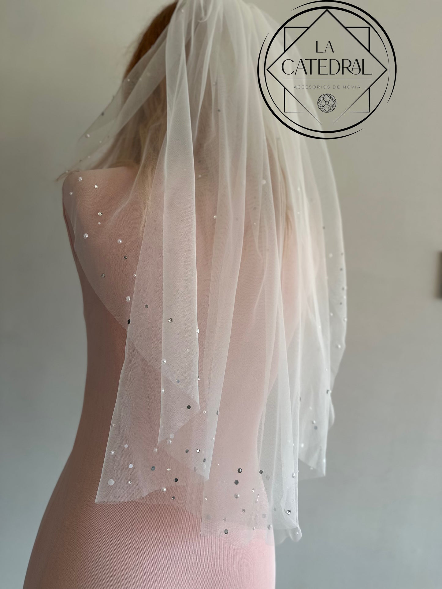 Darcy - Short Veil