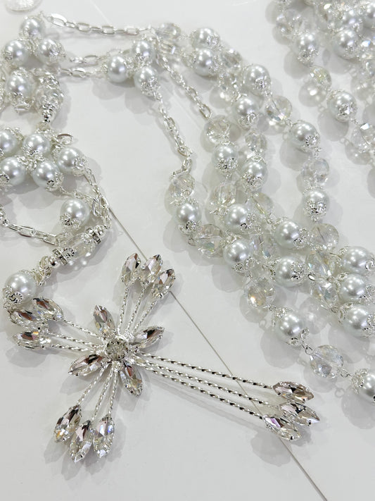 Lazo religioso plateado